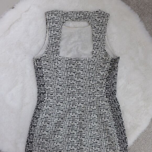 Banana Republic Factory Black and White Sleeveless Open Back Dress Size 8 - Picture 7 of 10